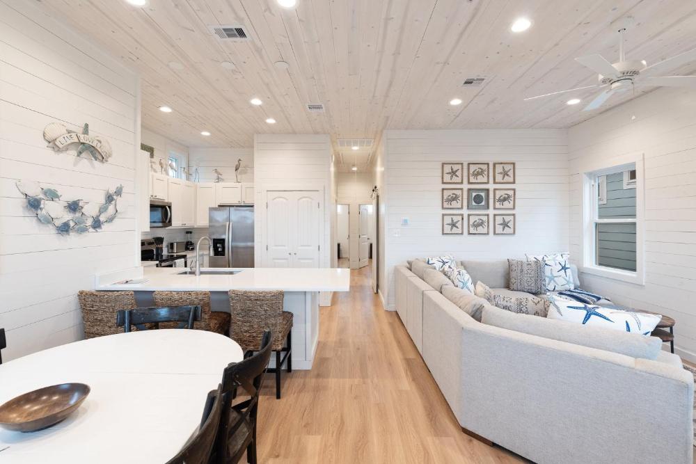 Beach to Bay - OCEAN VIEWS! Private Pool!